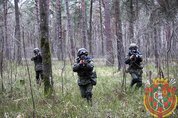 Гвардейцы на высоте