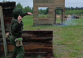 Военнослужащие 65 автбр выполнили упражнения контрольных стрельб