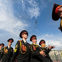 Минскому суворовскому военному училищу – 68 лет!