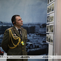 Представители военно-дипломатического корпуса посетили Национальный архив Республики Беларусь и МАЗ