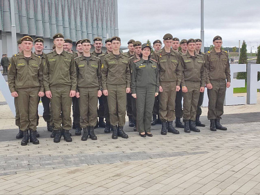 Военнослужащие 361 боо (ЦОВУ) посетили выставку, посвященную 80-летию Победы