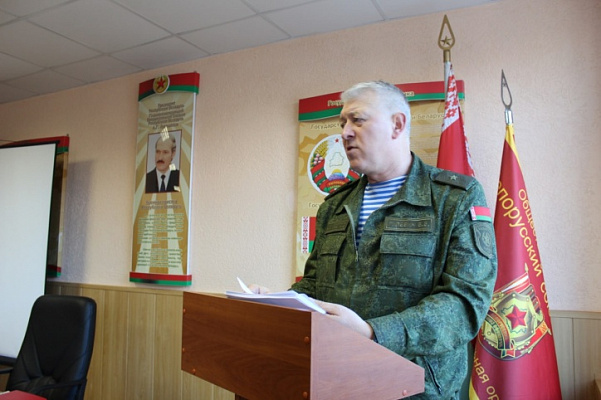 Генерал-майор Виктор Гулевич провел информирование с военнослужащими Полоцкого гарнизона