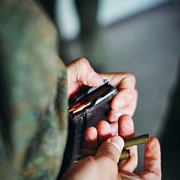 Занятие по огневой подготовке с военнослужащими 36 дмостбр