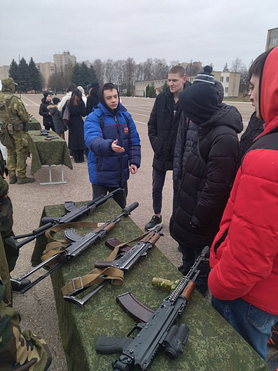 Школьники в гостях у связистов