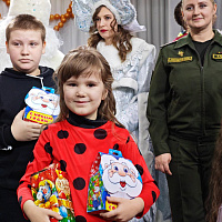 Военнослужащие 65-й автомобильной и 36-й дорожно-мостовой бригад приняли участие в акции «Наши дети»