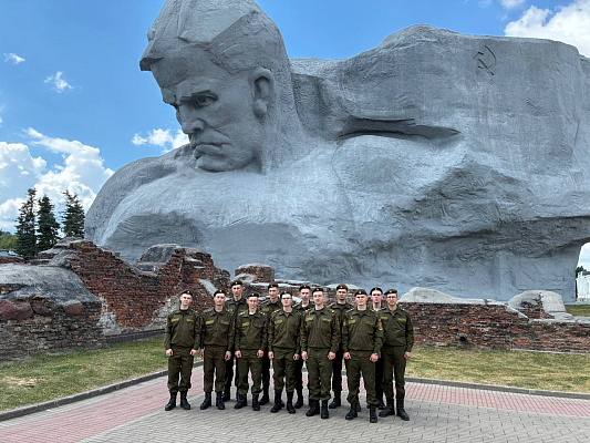 Военнослужащие 52 оспб посетили Брестскую крепость