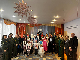 Новогодняя благотворительная акция «Наши дети» продолжается 