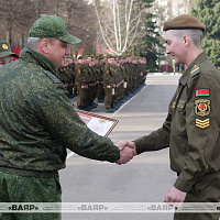 В 120 омбр проводили в запас более 500 военнослужащих, выслуживших установленные сроки срочной военной службы