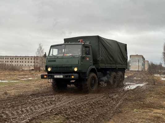 Занятия по вождению автомобилей