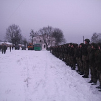 Братьев по оружию встретили с оркестром