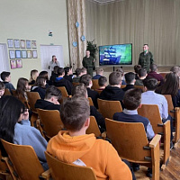 Воспитывая патриотов