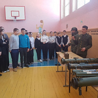 В рамках военно-патриотического воспитания