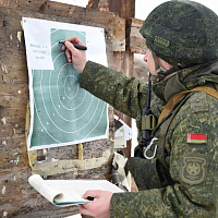 Занятия по огневой подготовке с личным составом 48-го отдельного батальона радиоэлектронной борьбы