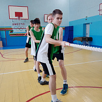 Заключительный этап этапа военно-спортивной игры «Аты-баты, буду солдатом»