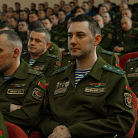 Генерал-лейтенант Александр Вольфович провёл встречу с офицерами Брестского гарнизона
