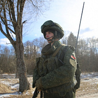 Взвод идет в учебный бой