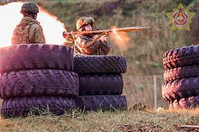 Занятия по огневой подготовке с курсантами Военной академии