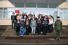 Минскую военную комендатуру посетили учащиеся Минского государственного медицинского колледжа