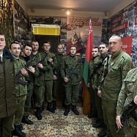 Присягнули на верность народу