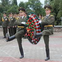 Будут Родине служить и юноши, и девушки