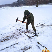 С упором на практику