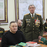 Спасибо за ваш труд, товарищи-ветераны! 