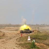 Военнослужащие 11 омбр выполнили упражнение контрольных стрельб из танка Т-72Б
