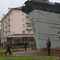 Гродненские гвардейцы встретили День танкистов
