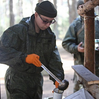 Работают специалисты тыловых подразделений