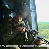 Белорусско-китайские воздушно-поисковые штурмовые группы отработали поиск условного противника и уничтожили его лагерь