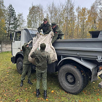 Военнослужащие Вооружённых Сил приняли активное участие в республиканском субботнике