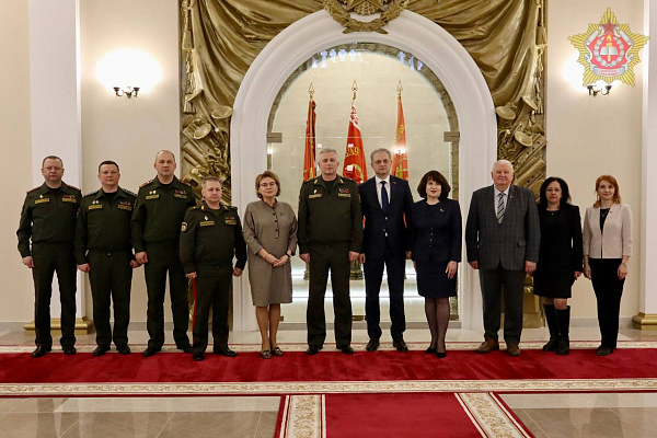 Военная академии и Академия управления при Президенте подписали меморандум о сотрудничестве