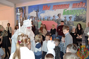 В гости к Дедушке Морозу В гости к Дедушке Морозу