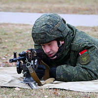 Занятие по огневой подготовке с военнослужащими 11 омбр