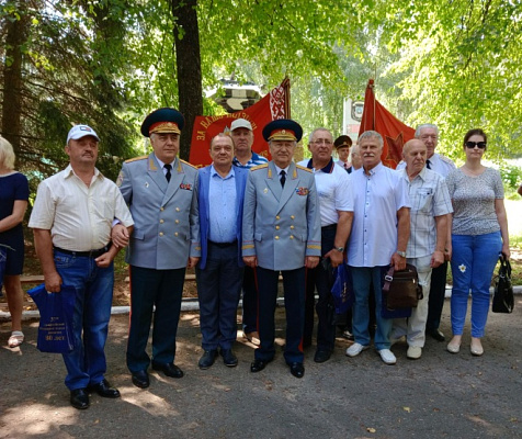 Легендарному соединению 80 лет