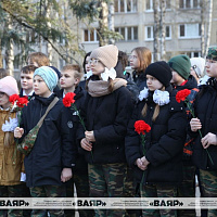 Митинг, посвященный 83-й годовщине со дня образования 120 омбр