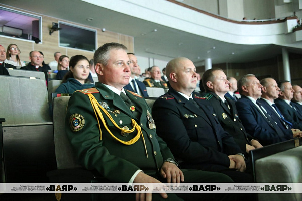 В единстве народа — наша сила!