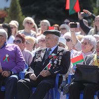 «Ганаруся роднымi сiмваламi»