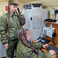 Военнослужащие продолжают активно участвовать в военно-патриотическом воспитании молодёжи