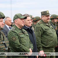 Награждение участников совместного стратегического учения «Запад-2025»