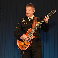 В 72 ОУЦ выступила группа «Чёрные береты»