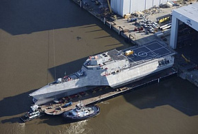 На верфи Austal USA спущен на воду корабль прибрежной зоны LCS-30 «Канберра» для ВМС США