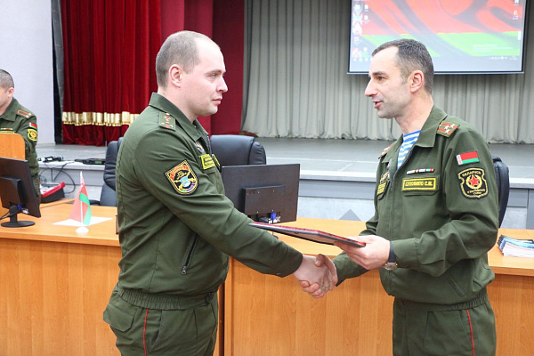 Сбор с офицерами органов идеологической работы ЗОК