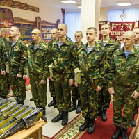 Торжественное вручение оружия