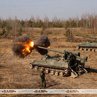 Занятия с дивизионами 2С5 «Гиацинт-С» и 2А65 «Мста-Б»