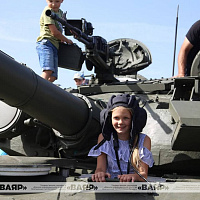 6 омбр отпраздновала День танкистов