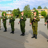 Занятие по строевой подготовке с военнослужащими 11 омбр