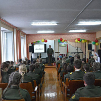 Военнослужащие 38 одшбр посетили школу в Калинковичах