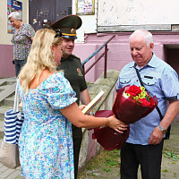 Военнослужащие 11 омбр поздравили ветеранов