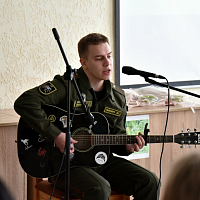 В 48 об РЭБ женщин-военнослужащих поздравили с наступающим праздником